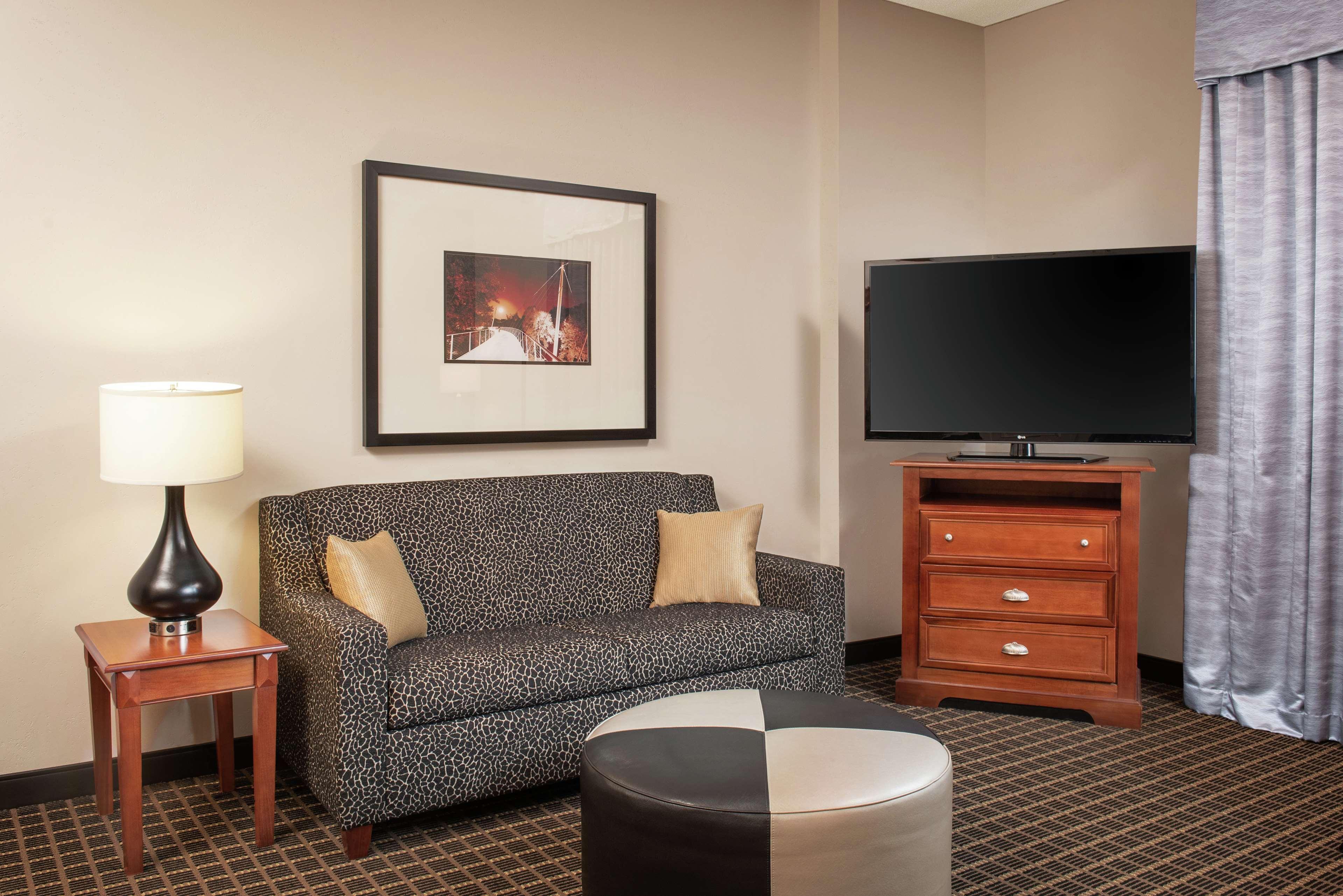 Hampton Inn & Suites Greenville-Downtown-Riverplace Exterior foto