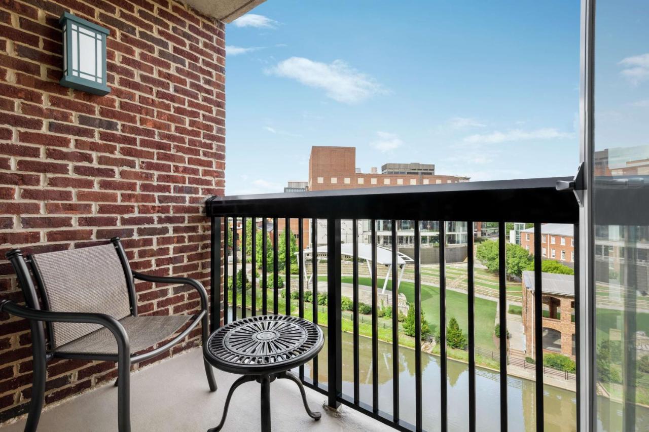 Hampton Inn & Suites Greenville-Downtown-Riverplace Exterior foto