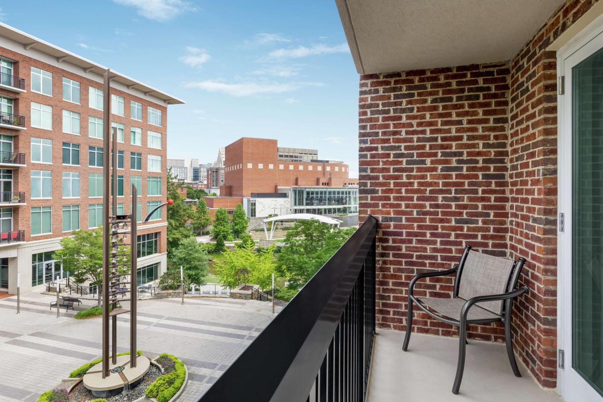 Hampton Inn & Suites Greenville-Downtown-Riverplace Exterior foto